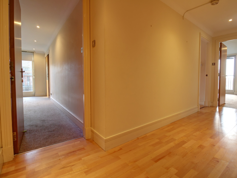 Argyle Street, Glasgow, G2 8NE