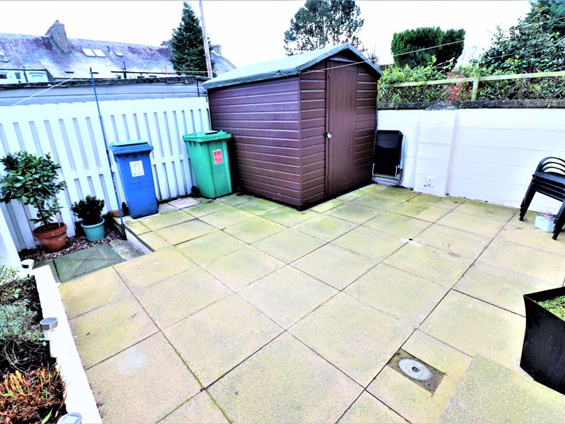 Victoria Road, KIRKCALDY, KY1 1DS