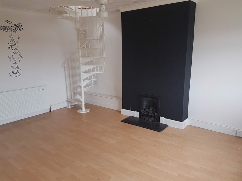 128 Treeswoodhead Road, ,   KA1 3UD, KILMARNOCK