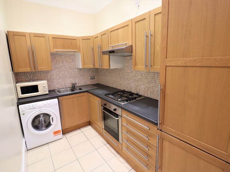 2/1, 914 Pollokshaws Road,   G41 2ET, GLASGOW