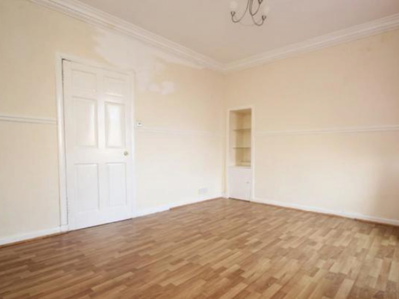 0/1, 7 Mains Road,   KA15 2AF, Beith