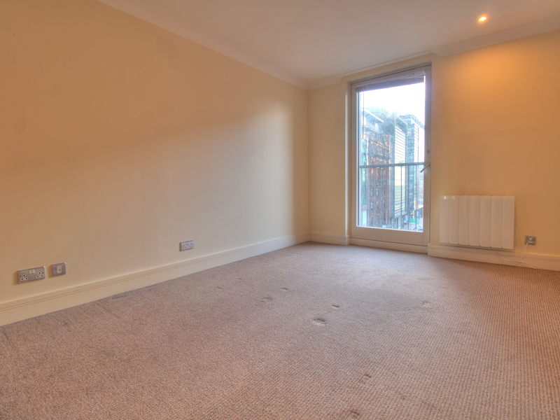 Argyle Street, Glasgow, G2 8NE