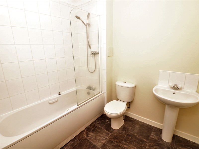 0/2, 26 Drumover Drive,   G31 5RP, GLASGOW
