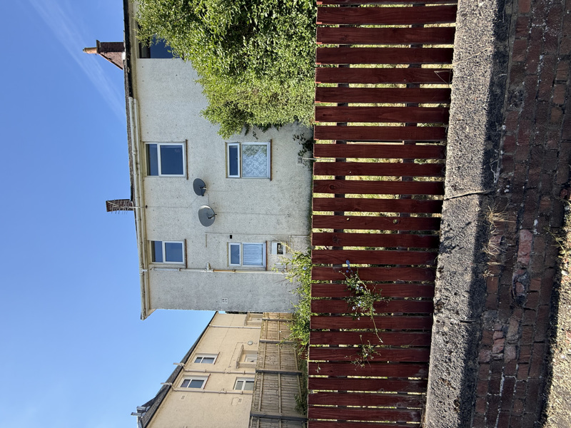 Portfolio of 6 Residential Units (1)