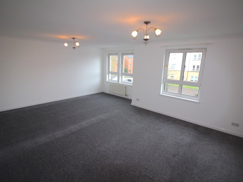 1/2, 24 Hutton, Anniesland  G12 0FF, GLASGOW